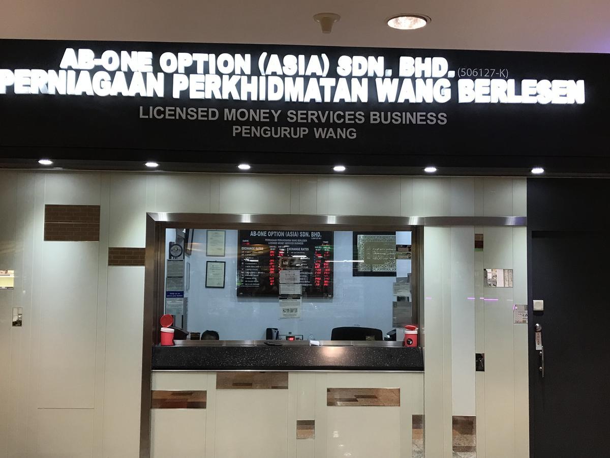 Queens Service Suites At Times Square Kl Kuala Lumpur Exterior photo
