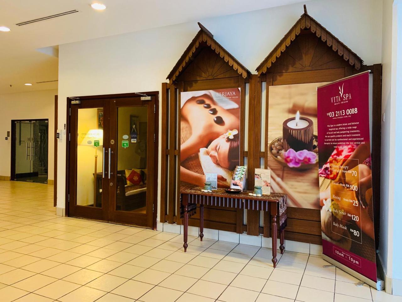 Queens Service Suites At Times Square Kl Kuala Lumpur Exterior photo